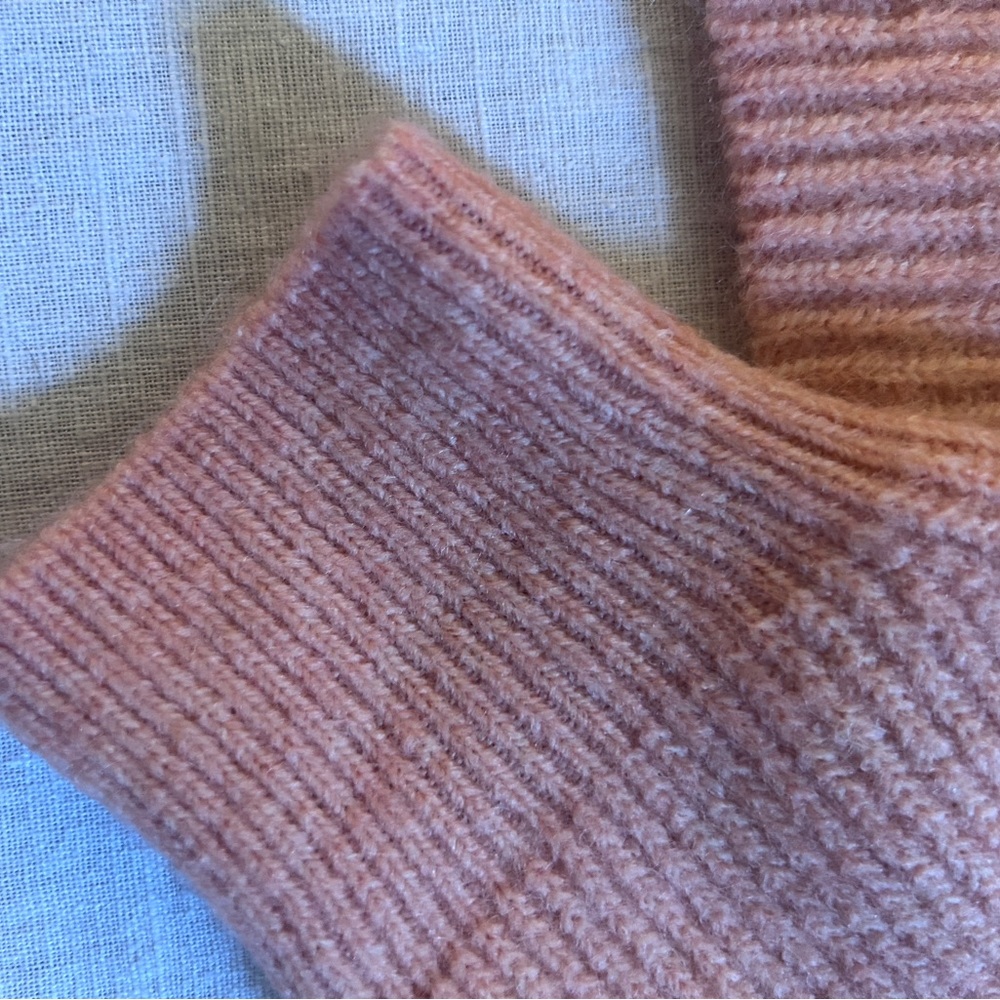 Wool sweater - Picture 6 of 12